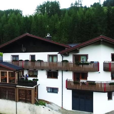 Pension Sonnleitner Heiligenblut Buitenkant foto